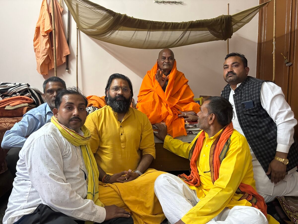 पंचकूला बैठक — कबीर जी महाराज, पूज्य रामेश्वरानंद गिरि जी और उपस्थित जन